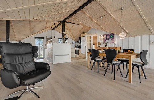Romo House | Gorgeous home in Rømø with kitchen