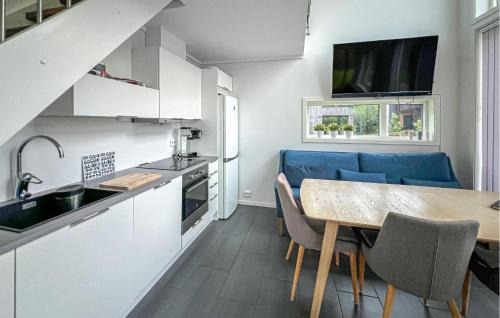 Lindesnes House | Gorgeous Home In Svenevig With Wifi