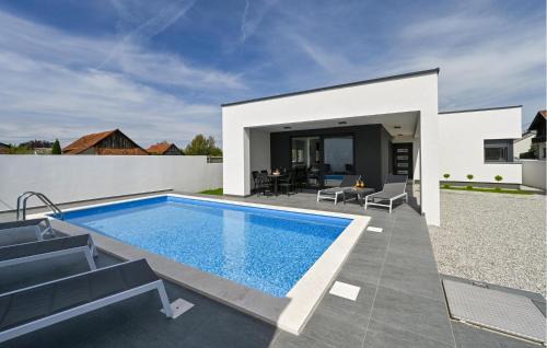 Trnovec Bartolovecki House | Gorgeous Home In Trnovec With Wifi