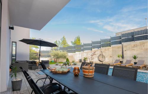 Vrgorac House | Gorgeous Home In Vrgorac With Wifi
