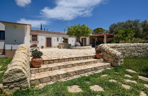 Chiaramonte Gulfi House | Gorgeous home in Chiaramonte Gulfi