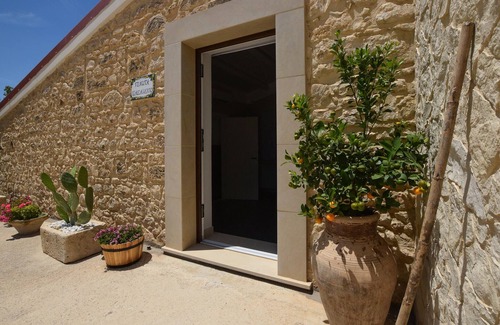 Chiaramonte Gulfi House | Gorgeous home in Chiaramonte Gulfi