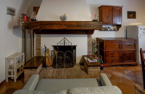 Bollano House | Gorgeous home in Monteroni D´Arbia