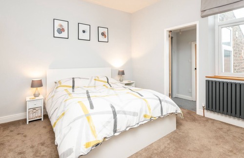 York House | Gorgeous House in York with Free Parking