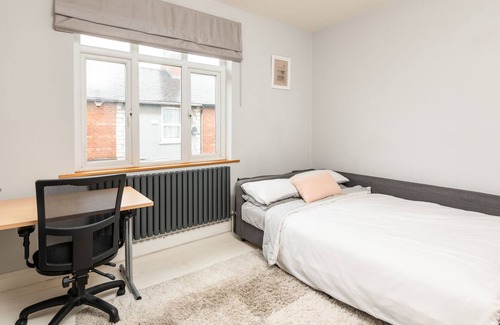York House | Gorgeous House in York with Free Parking