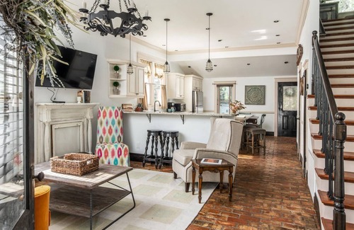 Historic Downtown Franklin House | Gorgeous interior, walk to downtown, amazingly renovated historic 1901 house!
