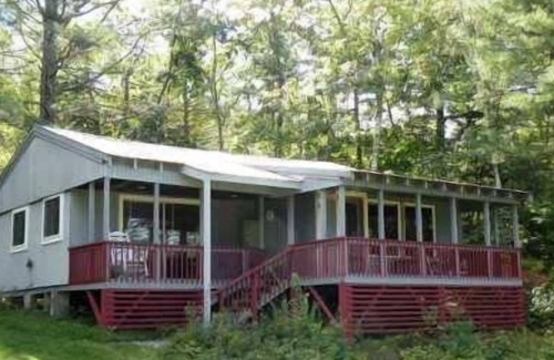 Lyme Center Cottage | Gorgeous Lake Front, Sandy Beach, Spacious Grounds, Family and Pet Friendly