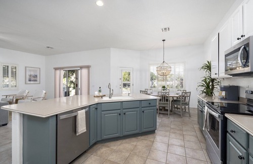 Chandler House | Gorgeous Lakefront Paradise w/Pool & Views