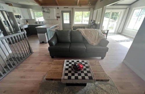 Horicon House | Gorgeous Lakefront Retreat with Waterside Bar Area