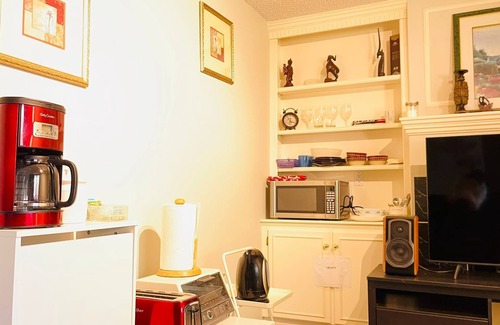 Southeast Calgary House | Gorgeous luxury suite w/2 Private Bedrooms close to downtown Calgary