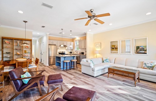 Dauphin Island House | Gorgeous Magnolia Cottage: With Bicycles/Beach Equipment- Pet Friendly! Private!