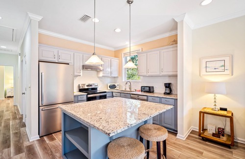 Dauphin Island House | Gorgeous Magnolia Cottage: With Bicycles/Beach Equipment- Pet Friendly! Private!