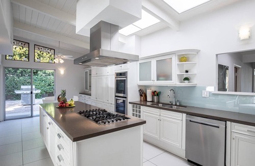 Vista Las Palmas House | Gorgeous Mountain Views in Vista Las Palmas