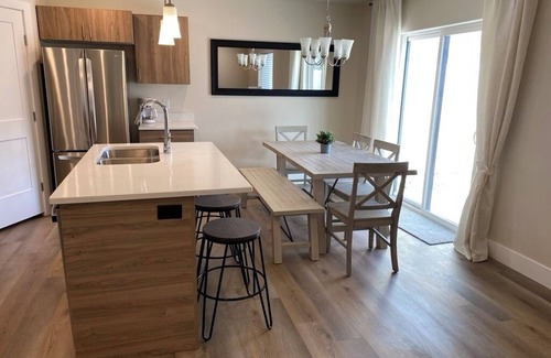 Kanab House | Gorgeous New Townhome with Hot Tub
