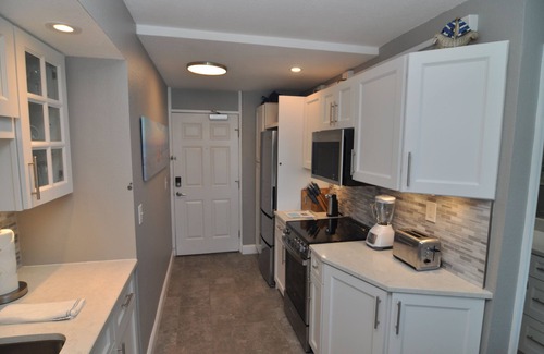 Daytona Beach Shores Condo | Gorgeous Oceanfront Studio Cozy Condo with Private Balcony.