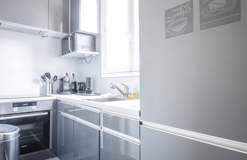 Porte-Dauphine Apartment | Gorgeous Paris EIFFEL TOWER