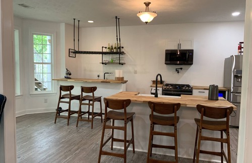 Evans Apartment | Gorgeous private wooded haven!