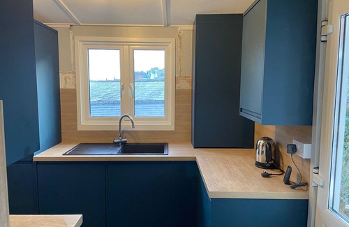 Fowey Cottage | Gorgeous, quiet, and well situated homely pet friendly cottage