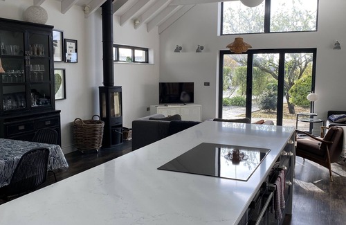 Tintagel House | Gorgeous Renovated Edwardian Cottage With Stunning Huge Modern Living/dining