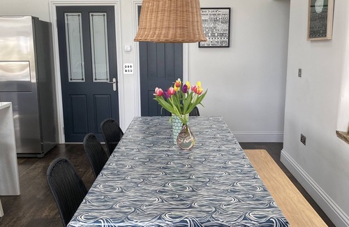 Tintagel House | Gorgeous Renovated Edwardian Cottage With Stunning Huge Modern Living/dining