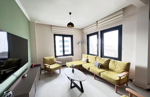 Galata Apartment | Gorgeous Sea View Apartment in Karaköy 4BR, 2BA