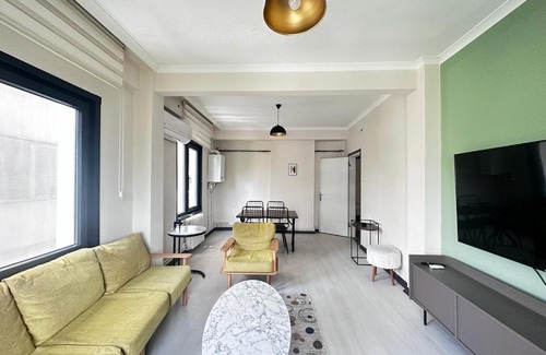 Galata Apartment | Gorgeous Sea View Apartment in Karaköy 4BR, 2BA