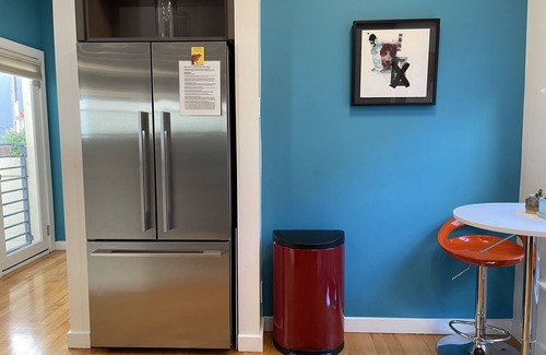 South of Market Cottage | Gorgeous SF 2-Bedroom 2-Bathroom Cottage, 2-Car Garage, Sun Deck & Patio in SoMa