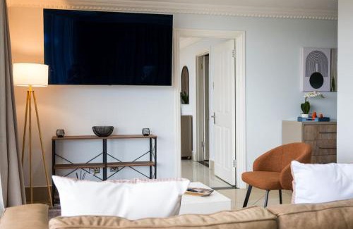 Durban Point Apartment | Gorgeous Three Bedroom 501 Sea Facing Gem