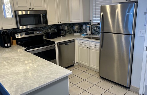 Destin Condo | Gorgeous Top Floor Penthouse! On The Beach! Amazing Views! Close To Everything!