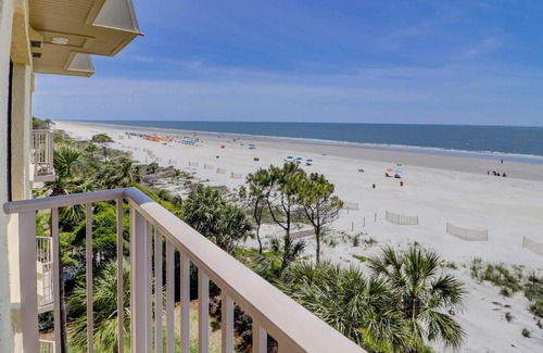 Beach Lagoon Villa | Gorgeous Views 4th Floor Direct Oceanfront Condo Updated with New furniture New floors