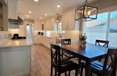 West Floral Park House | Gorgeous Villa 10 Mins to Disney