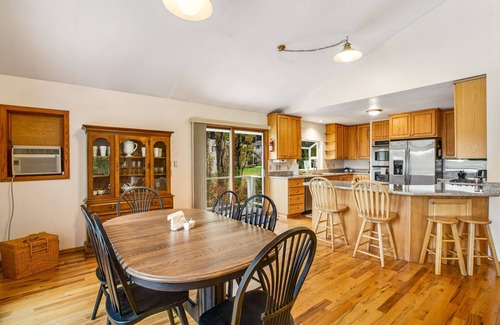 Grapeview House | Gorgeous water view townhome with private hot tub, fireplace, firepit & big deck