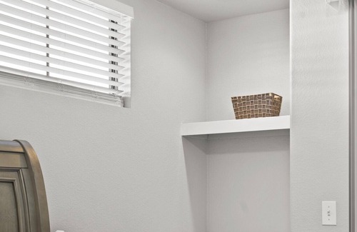 Glendale Sports and Entertainment District Apartment | Gorgeous Westgate 1 Bedroom
