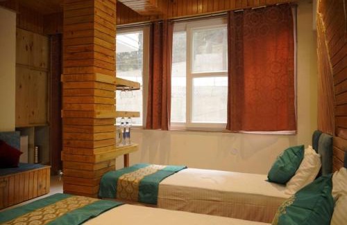 Dharamshala Hotel | Goroomgo Hotel Gandhi's Paradise Dharamshala