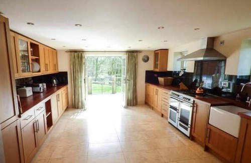Leek Cottage | GORSTHEAD MILL FARM, pet friendly, luxury holiday cottage in Bradnop