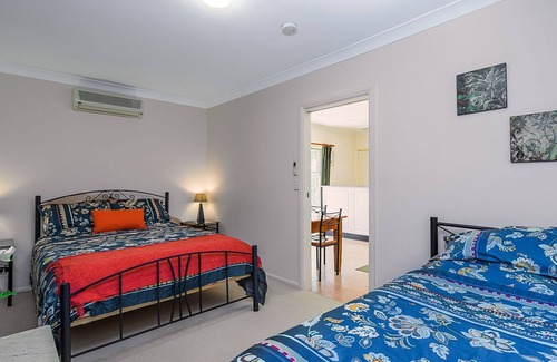 Dubbo Apartment | Gortaderra self contained Unit