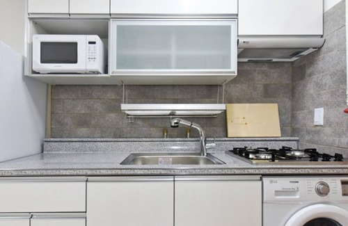 Toseong House | Goseong Hayanpado Pension