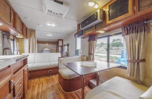 Sokcho House | Goseong Jjun Camping Pension
