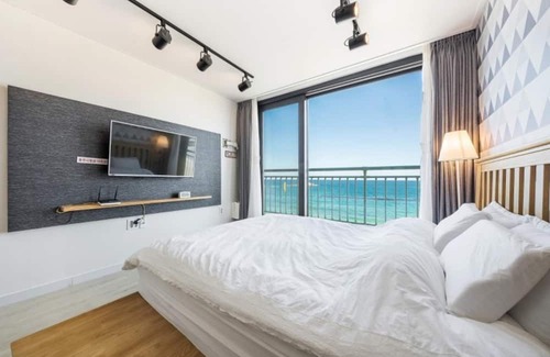 Sokcho House | Goseong Little Square Pension