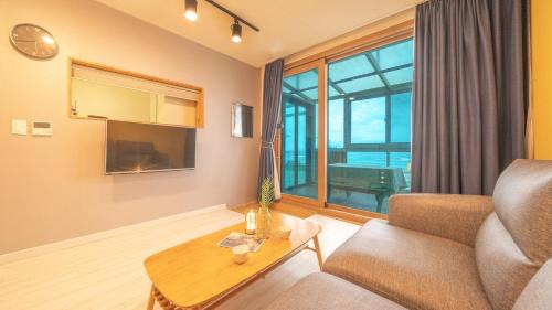 Sokcho House | Goseong Littlesquare Oceanview Pension