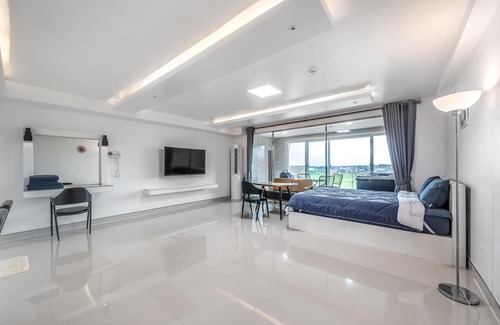 Sokcho House | Goseong Maple Kids&spa&poolivilla