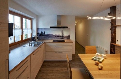 Tannheim Apartment | Gourmet holiday apartment with infrared heated loungers - Apartment Rief - daheim