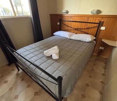 Goulburn Hotel | Governors Hill Carapark
