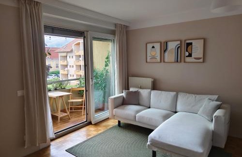 Klagenfurt am Woerthersee Apartment | Grünerbalkon Ferienappartement