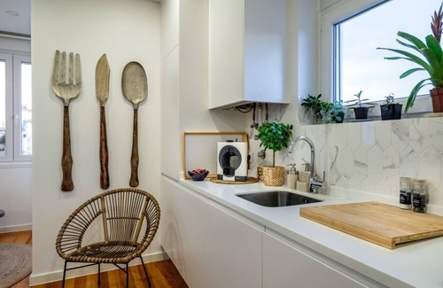 Alfama Apartment | Graça Gem: T1 Oasis with Amazing Terrace