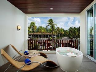 Takua Pa Resort | Graceland Khaolak Beachfront Resort