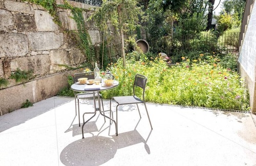 Uniao de Freguesias do Centro Apartment | GRACY PORTO - Charming apartment with terrace and garden located at Praça da Republica