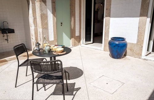 Uniao de Freguesias do Centro Apartment | GRACY PORTO - Charming apartment with terrace and garden located at Praça da Republica