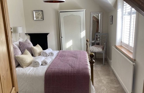Chester Cottage | Grade II Listed Loveliness, Overleigh, Handbridge, Chester