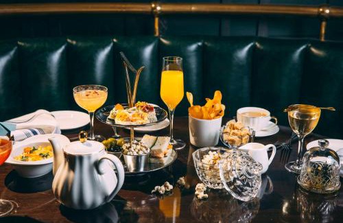 Evanston Hotel | Graduate by Hilton Evanston
